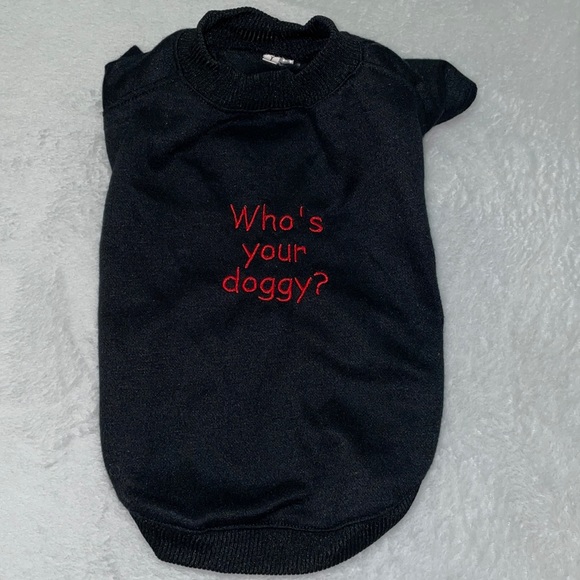 Who’s your doggy black tshirt - Picture 2 of 4